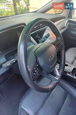 Хэтчбек Chevrolet Bolt EV 2022 в 