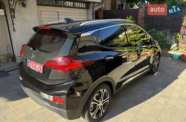 Хэтчбек Chevrolet Bolt EV 2019 в 