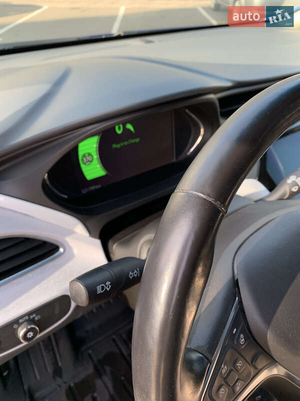 Хетчбек Chevrolet Bolt EV 2017 в Києві