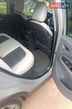 Хэтчбек Chevrolet Bolt EV 2020 в 