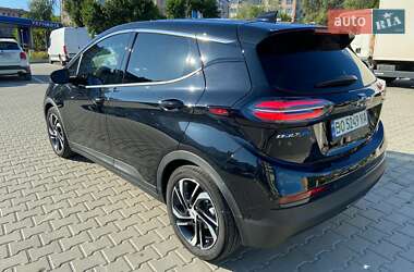 Хэтчбек Chevrolet Bolt EV 2023 в 
