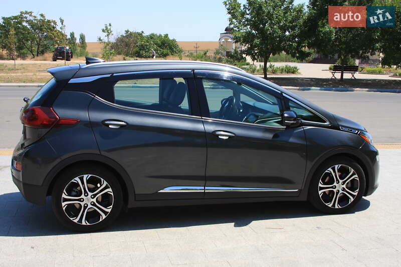 Хетчбек Chevrolet Bolt EV 2017 в Южному фото 2 Хетчбек Chevrolet Bolt EV 2017 в Южному