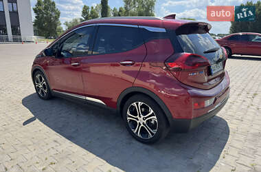 Хэтчбек Chevrolet Bolt EV 2020 в 