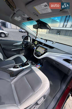 Хэтчбек Chevrolet Bolt EV 2020 в 