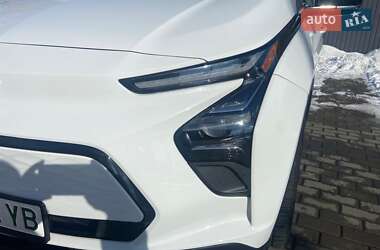 Хэтчбек Chevrolet Bolt EV 2022 в 