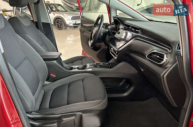 Хэтчбек Chevrolet Bolt EV 2022 в 