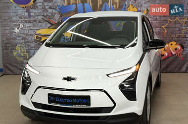 Хэтчбек Chevrolet Bolt EV 2023 в 