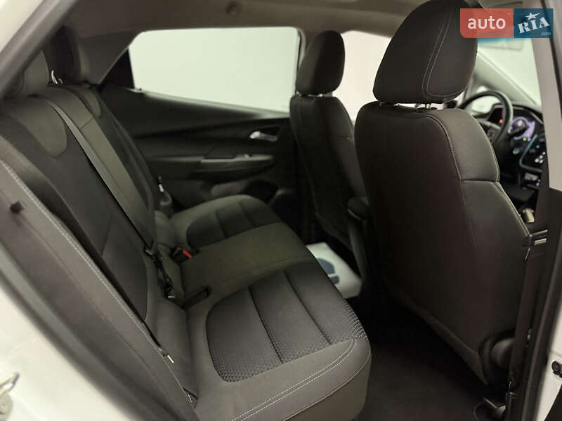 Хэтчбек Chevrolet Bolt EV 2023 в Львове