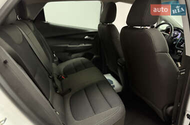 Хэтчбек Chevrolet Bolt EV 2023 в 