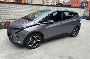 Хэтчбек Chevrolet Bolt EV 2023 в 