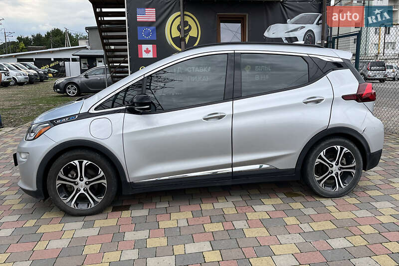 Хэтчбек Chevrolet Bolt EV 2017 в Стрые
