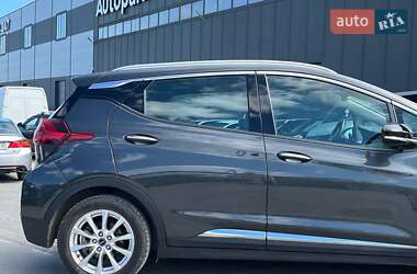Хэтчбек Chevrolet Bolt EV 2020 в 