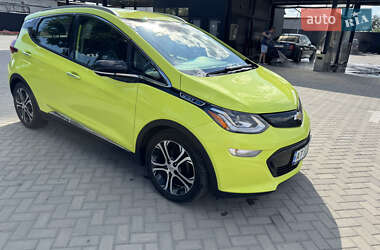 Хэтчбек Chevrolet Bolt EV 2018 в 