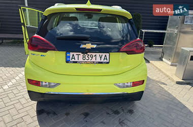 Хэтчбек Chevrolet Bolt EV 2018 в 