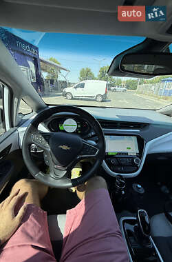 Хэтчбек Chevrolet Bolt EV 2021 в 