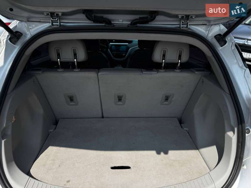 Хэтчбек Chevrolet Bolt EV 2016 в Львове
