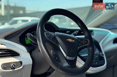 Хэтчбек Chevrolet Bolt EV 2016 в 