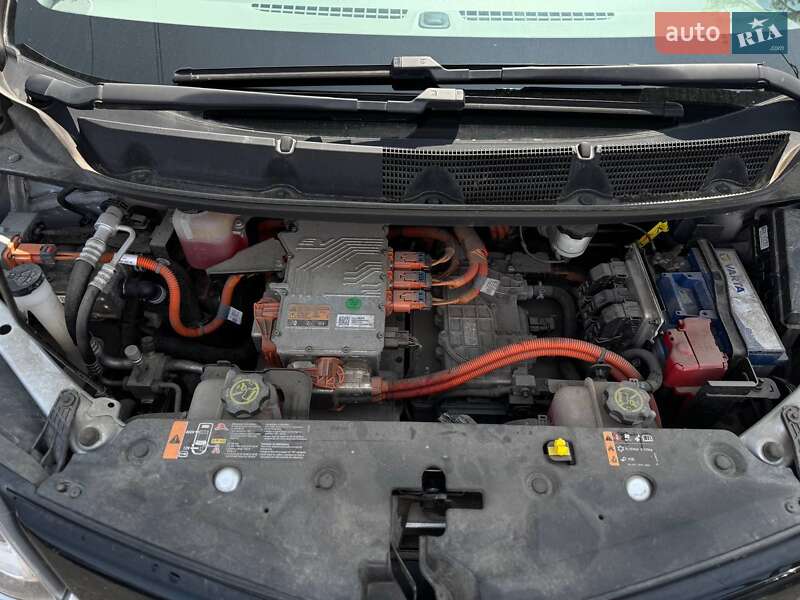 Хетчбек Chevrolet Bolt EV 2016 в Львові