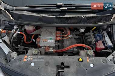 Хэтчбек Chevrolet Bolt EV 2016 в 