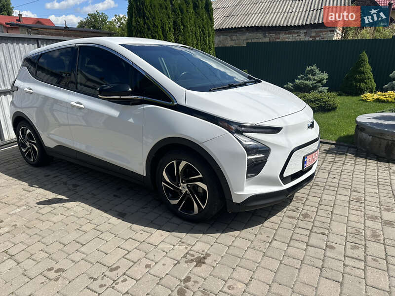 Хэтчбек Chevrolet Bolt EV 2023 в Львове