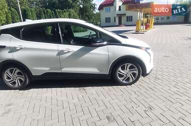 Хэтчбек Chevrolet Bolt EV 2022 в 