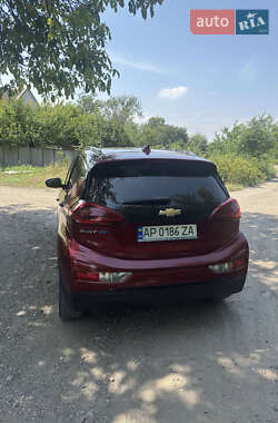 Хэтчбек Chevrolet Bolt EV 2018 в 