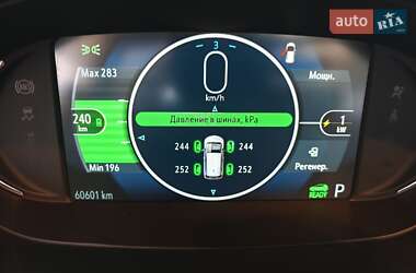 Хэтчбек Chevrolet Bolt EV 2020 в 