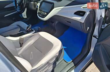 Хэтчбек Chevrolet Bolt EV 2016 в 