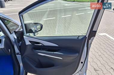 Хэтчбек Chevrolet Bolt EV 2016 в 