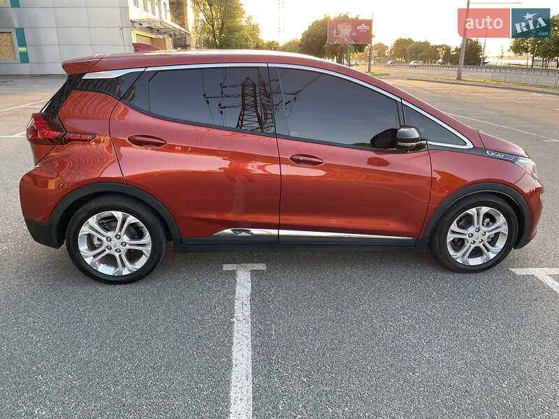 Хэтчбек Chevrolet Bolt EV 2021 в Днепре