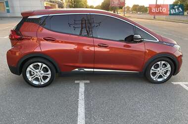 Хэтчбек Chevrolet Bolt EV 2021 в 