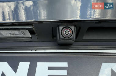 Хэтчбек Chevrolet Bolt EV 2022 в 