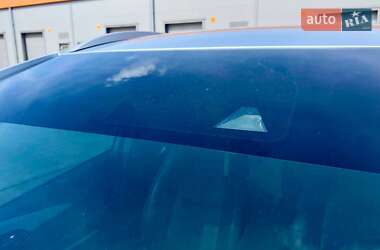 Хэтчбек Chevrolet Bolt EV 2017 в 