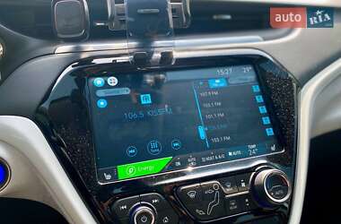 Хэтчбек Chevrolet Bolt EV 2017 в 