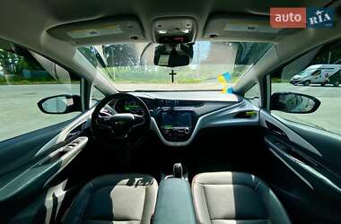 Хэтчбек Chevrolet Bolt EV 2017 в 
