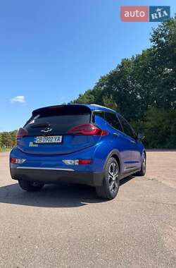 Хэтчбек Chevrolet Bolt EV 2018 в 