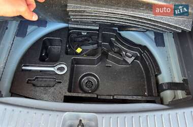 Хэтчбек Chevrolet Bolt EV 2018 в 