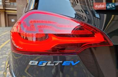 Хэтчбек Chevrolet Bolt EV 2017 в 