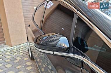 Хэтчбек Chevrolet Bolt EV 2017 в 