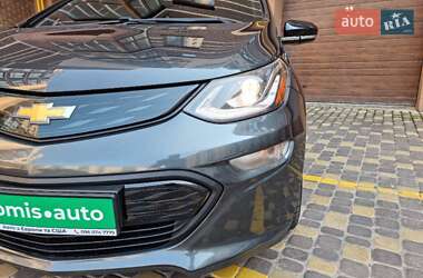 Хэтчбек Chevrolet Bolt EV 2017 в 
