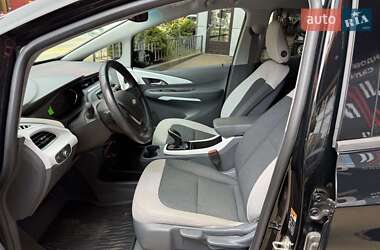 Хэтчбек Chevrolet Bolt EV 2019 в 