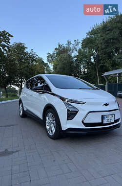 Хэтчбек Chevrolet Bolt EV 2022 в 