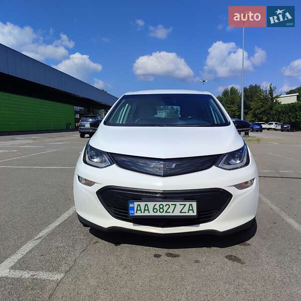 Хэтчбек Chevrolet Bolt EV 2017 в Киеве