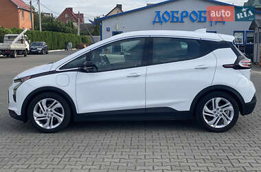 Хэтчбек Chevrolet Bolt EV 2022 в 