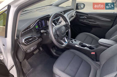 Хэтчбек Chevrolet Bolt EV 2022 в 