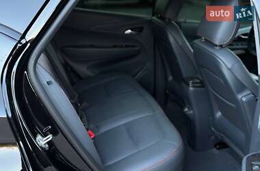 Хэтчбек Chevrolet Bolt EV 2020 в 