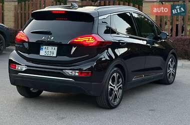 Хэтчбек Chevrolet Bolt EV 2020 в 