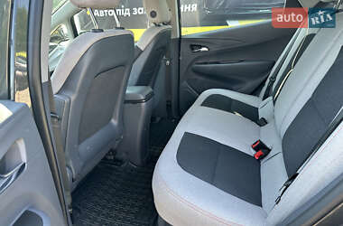 Хэтчбек Chevrolet Bolt EV 2017 в 