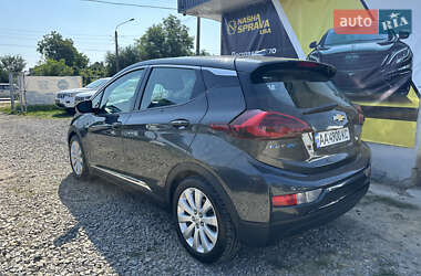 Хэтчбек Chevrolet Bolt EV 2017 в 