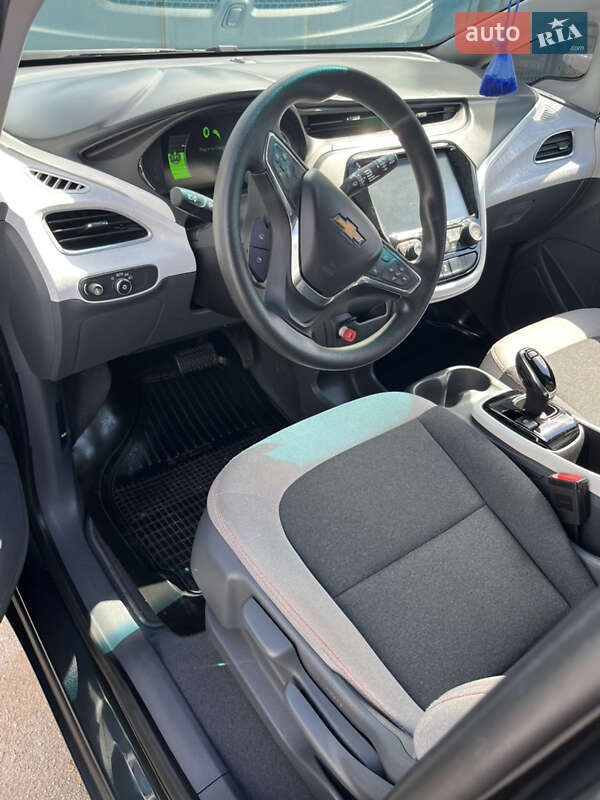 Хэтчбек Chevrolet Bolt EV 2018 в Киеве